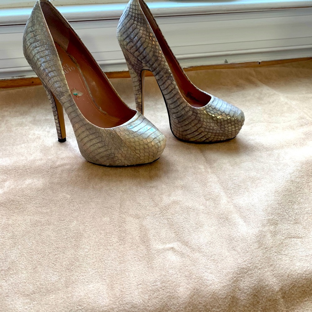 Sexy Wrapped Platform Vince Camuto Size 4